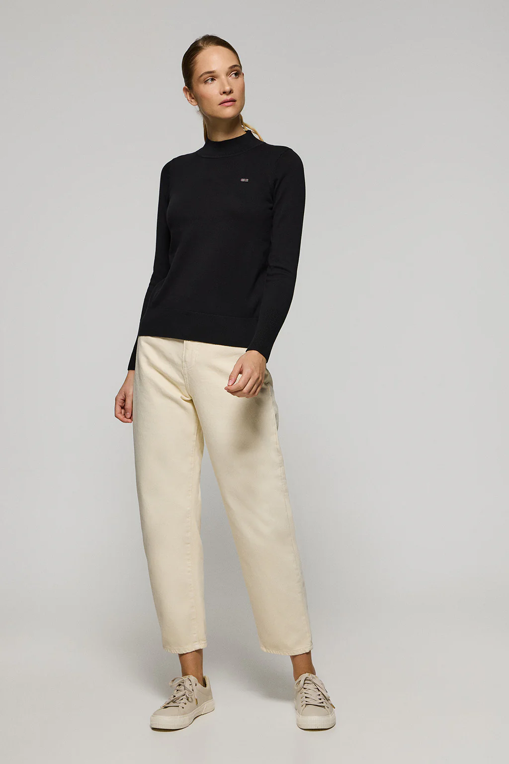 Black mock-neck knit jumper with PC pearly button - Image 4