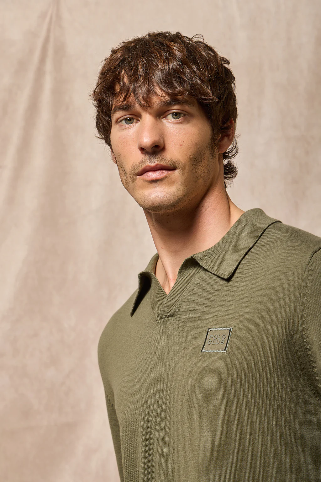 Army-green polo V-neck knit jumper Martin with Polo Club detail - Image 13