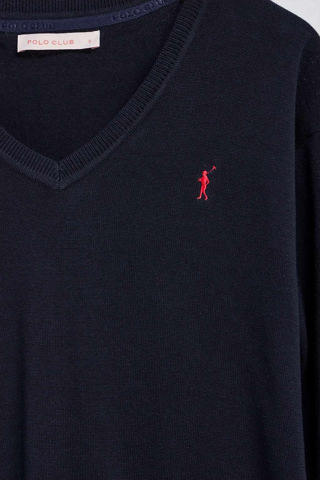 V-neck jumper with Rigby Go embroidered logo 2 pack (navy blue and caramel) - Image 6
