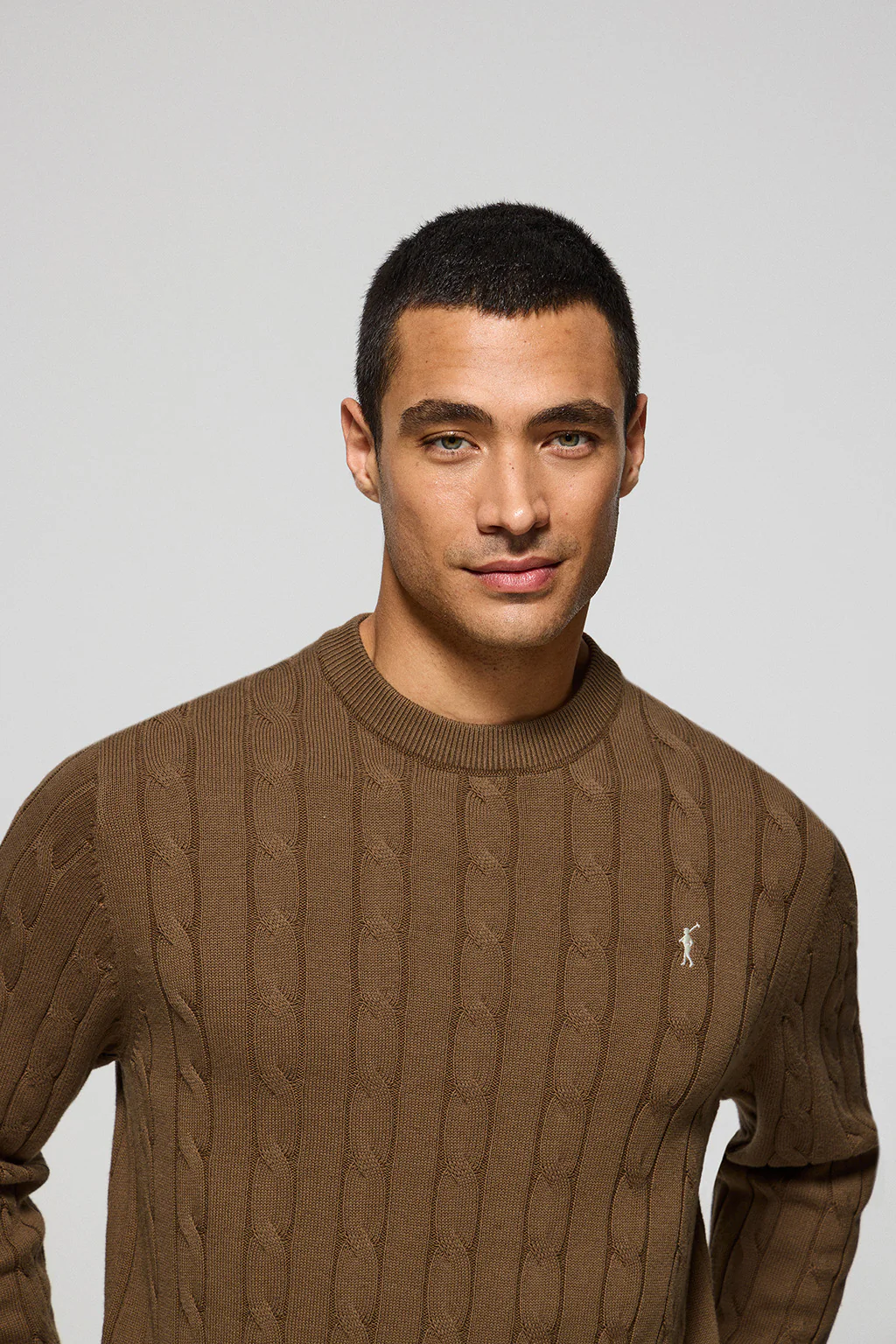 Mocha round-neck cable-knit jumper with Rigby Go embroidery - Image 3