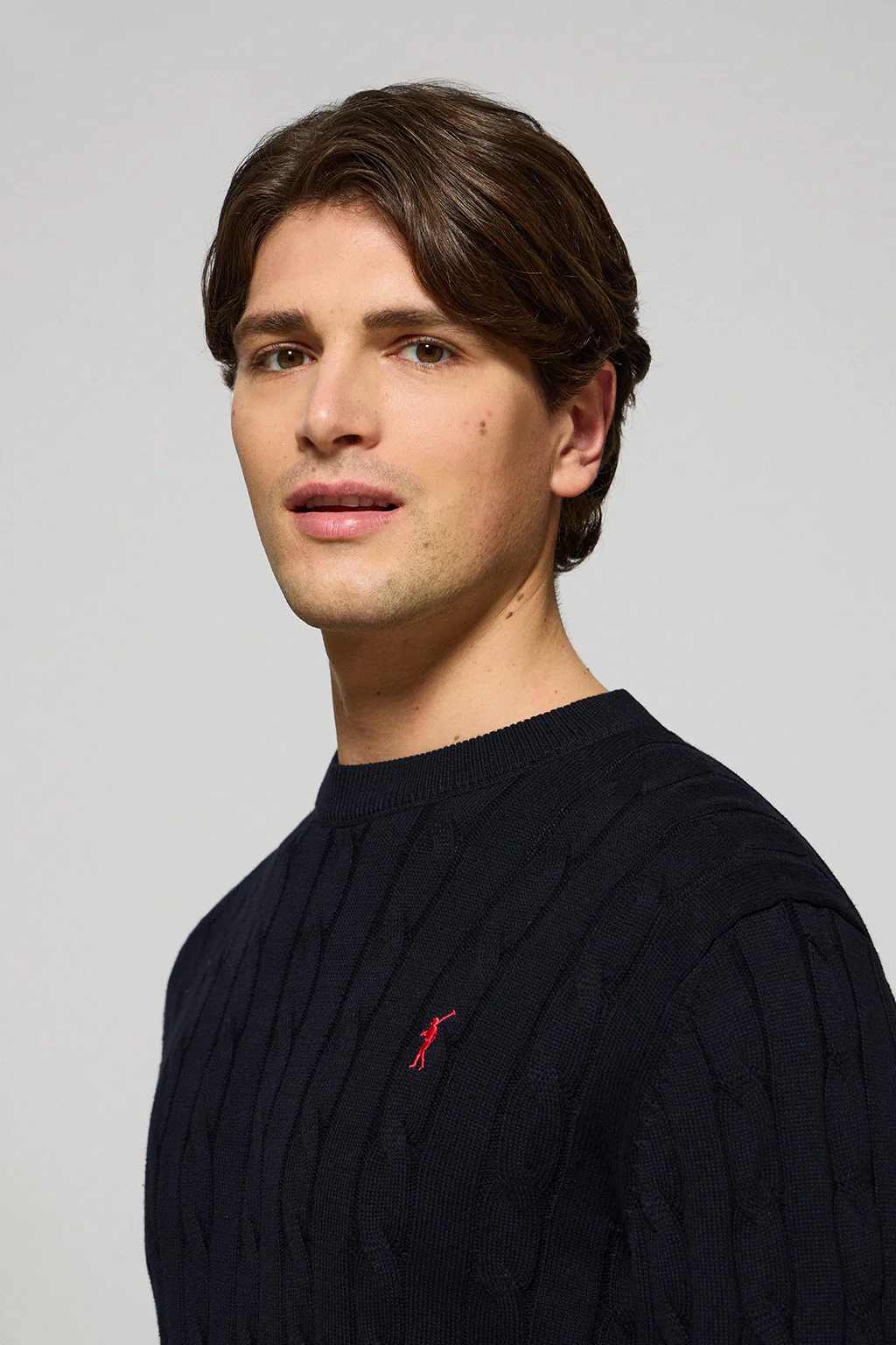 Navy-blue round-neck cable-knit jumper with Rigby Go embroidery - Image 3