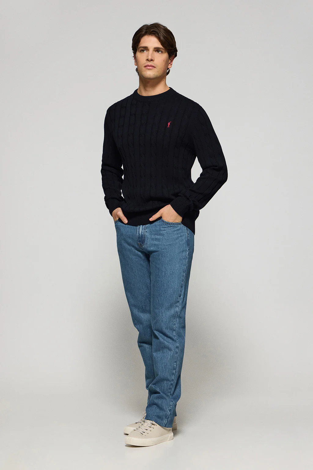 Navy-blue round-neck cable-knit jumper with Rigby Go embroidery - Image 4