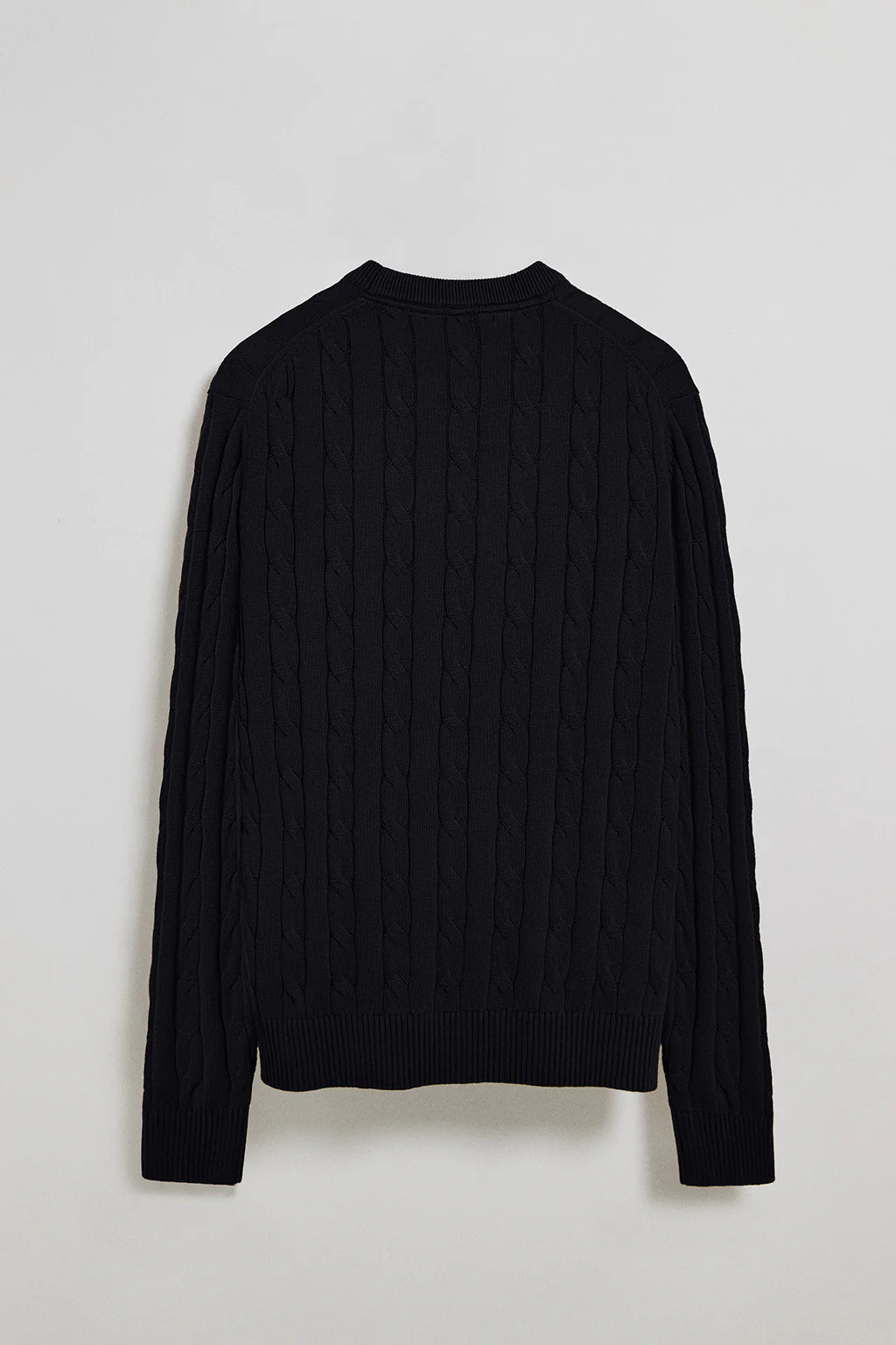 Navy-blue round-neck cable-knit jumper with Rigby Go embroidery - Image 6
