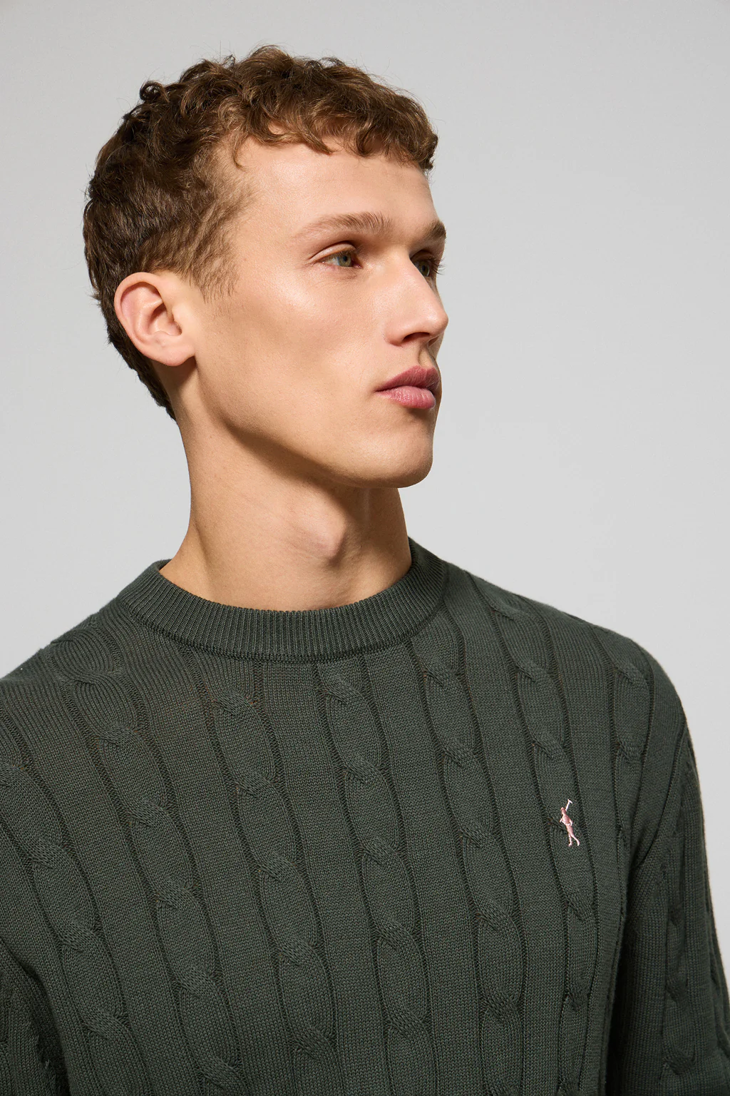 Stone-grey round-neck cable-knit jumper with Rigby Go embroidery - Image 3