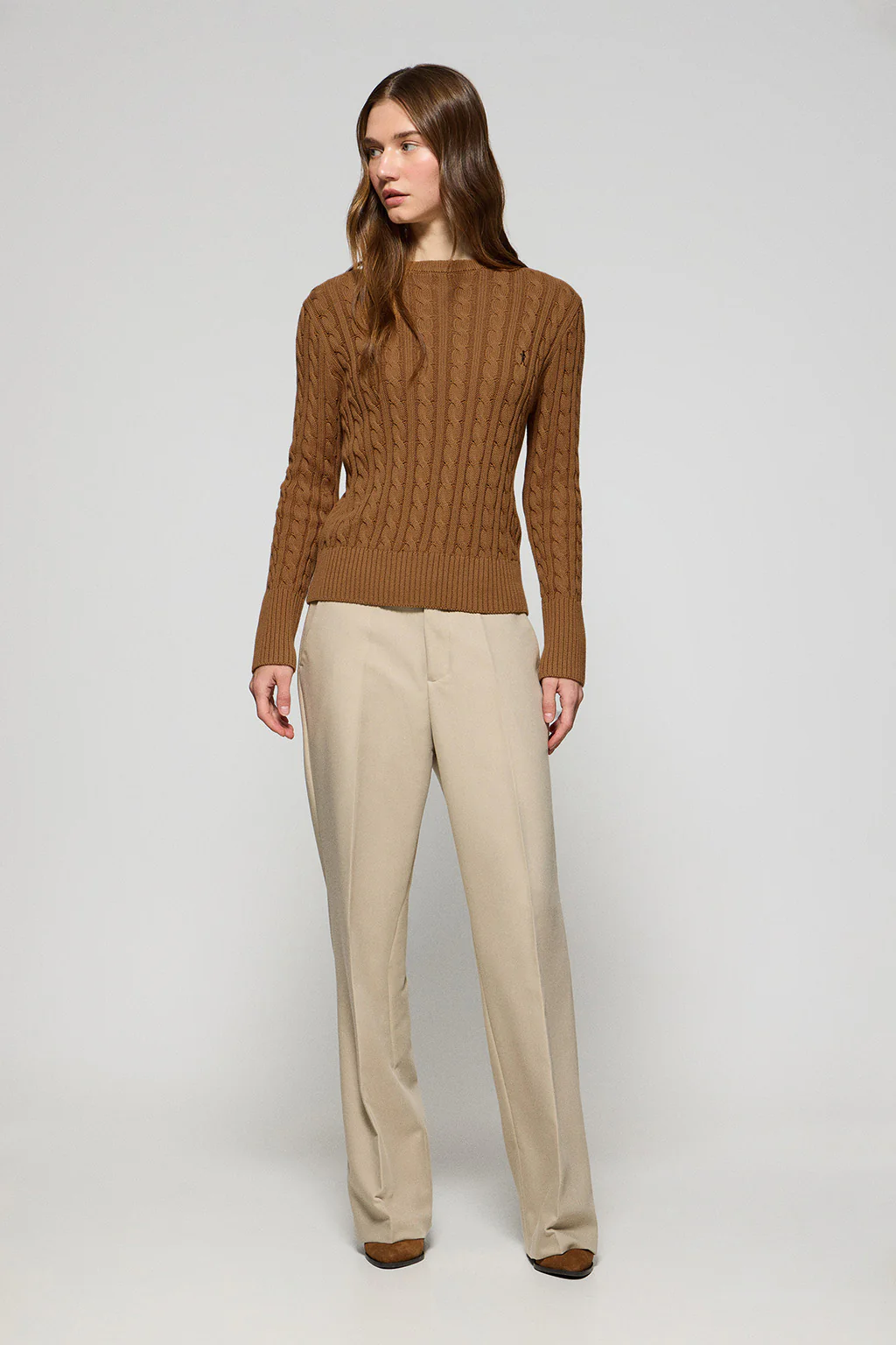 Camel round-neck cable-knit jumper with Rigby Go embroidery - Image 4