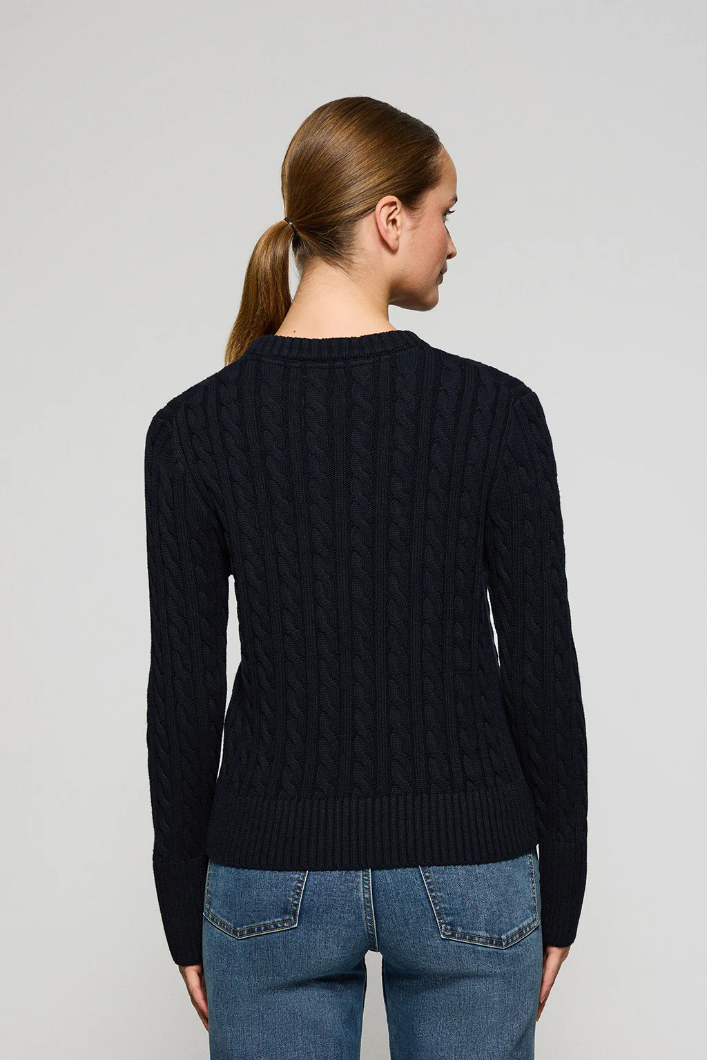 Navy-blue round-neck cable-knit jumper with Rigby Go embroidery - Image 2