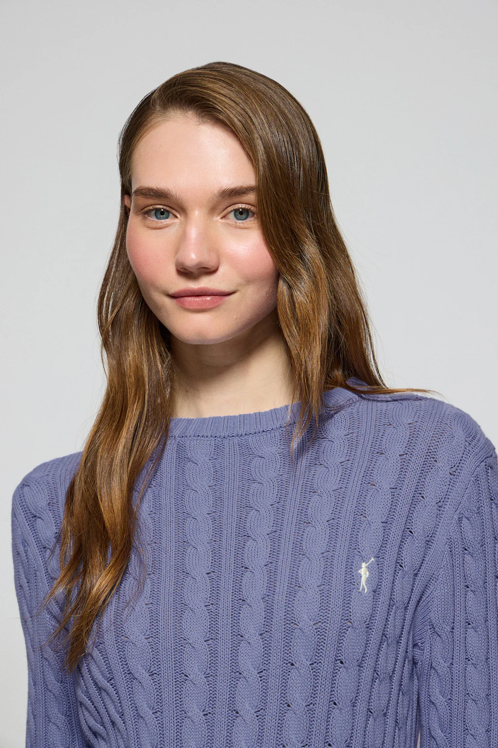 Blue round-neck cable-knit jumper with Rigby Go embroidery - Image 3