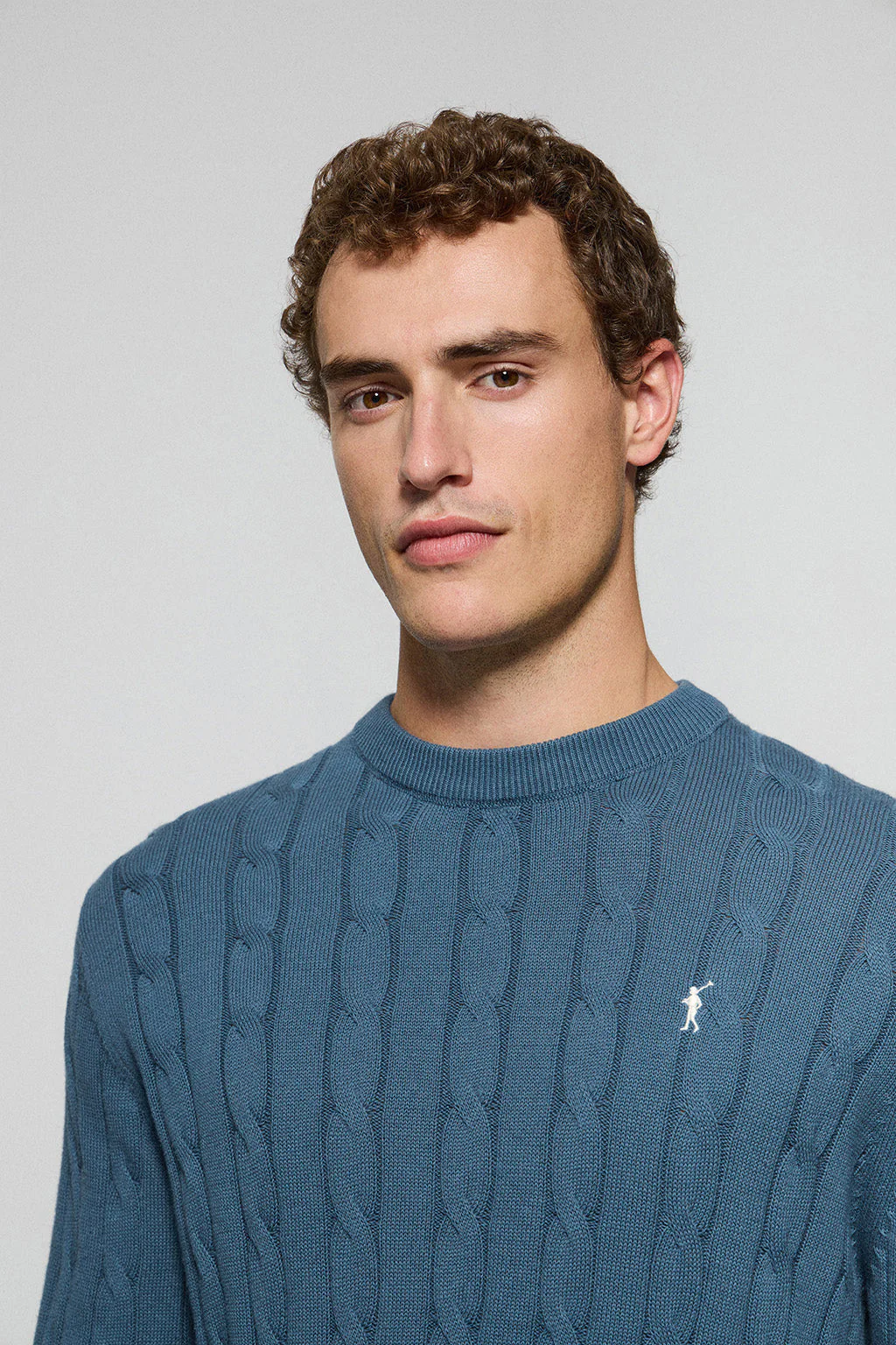 Denim-blue cable-knit jumper with Rigby Go logo - Image 2