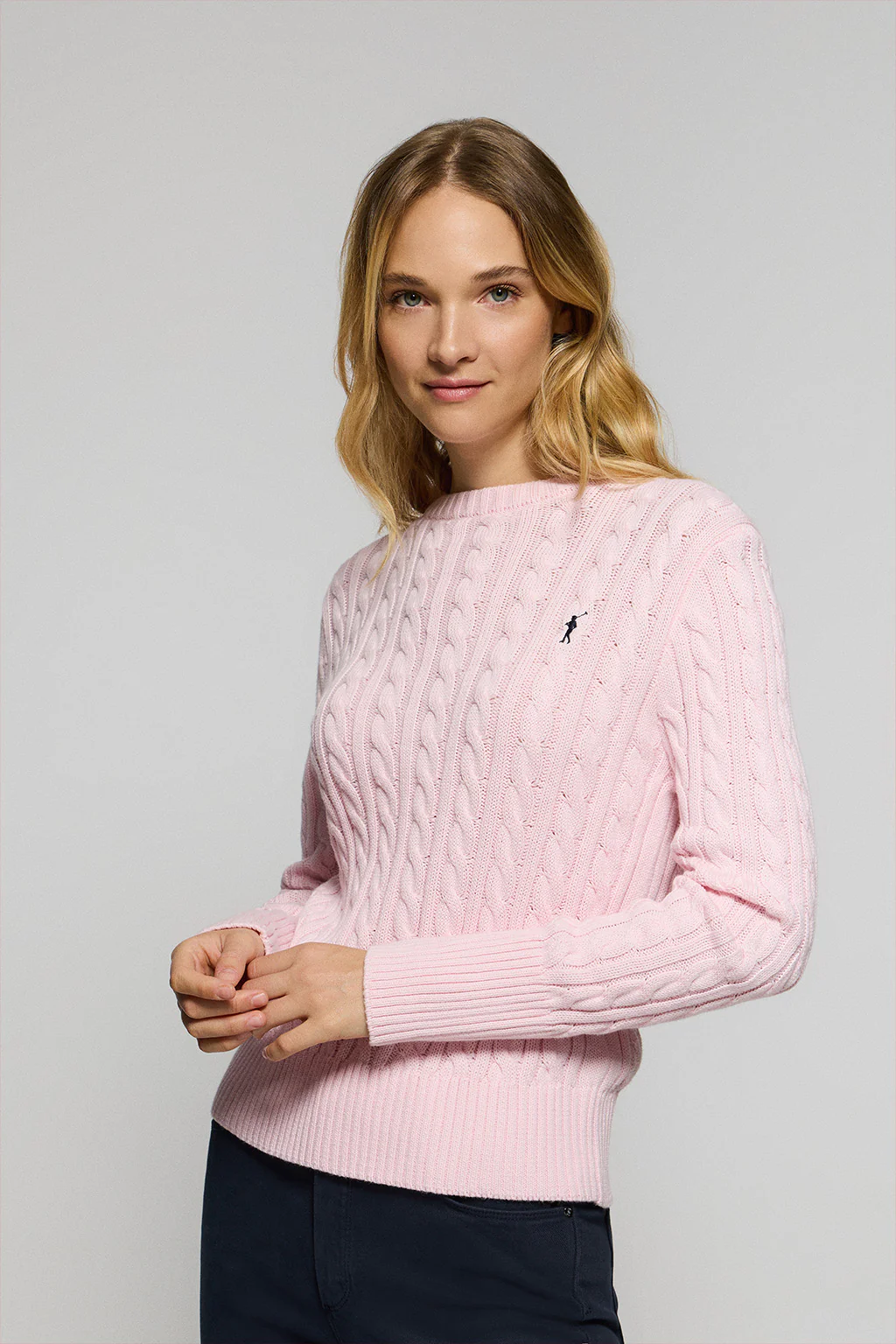 Light-pink cable-knit jumper with Rigby Go embroidered logo