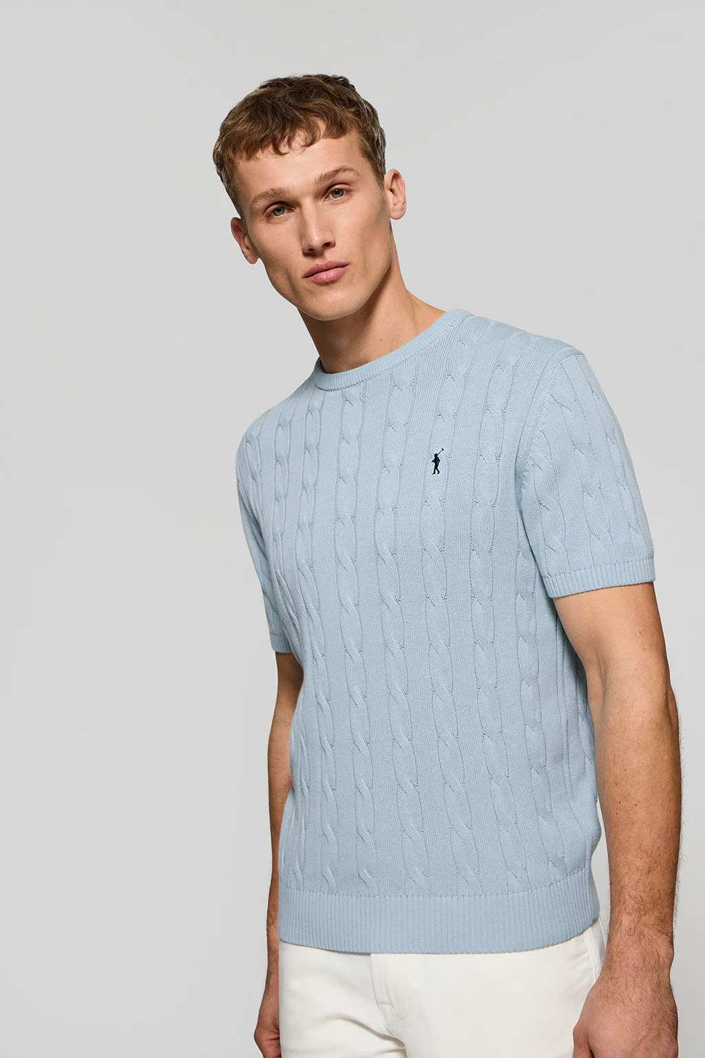 Light-blue short-sleeve cable-knit jumper with embroidered logo