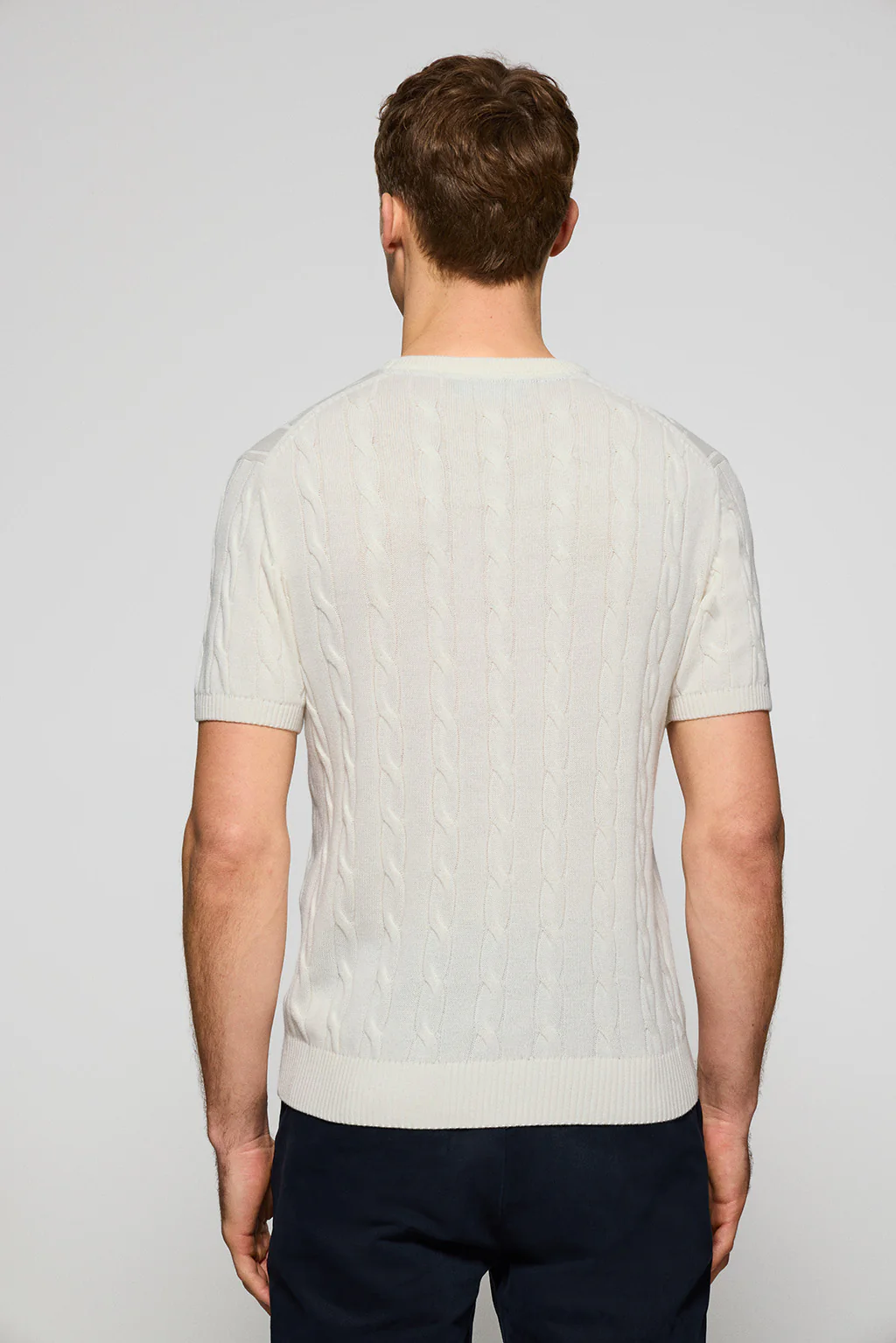 Beige short-sleeve cable-knit jumper with embroidered logo - Image 2
