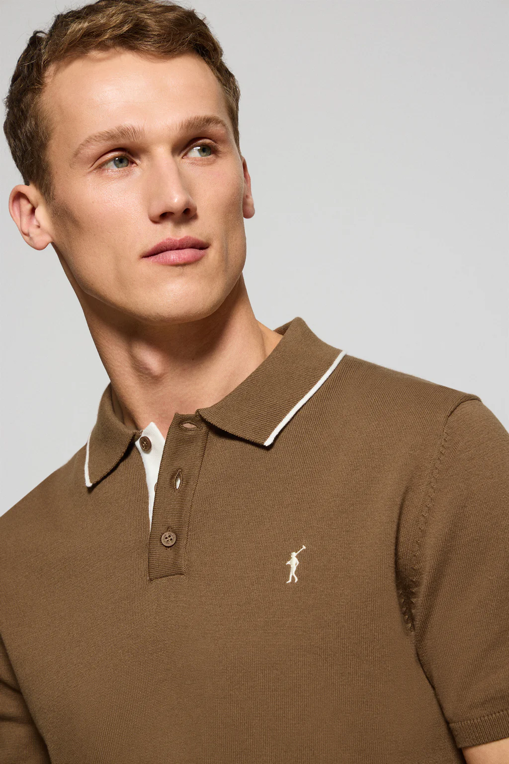 Mocha knitted polo shirt with buttons and Rigby Go embroidery - Image 3