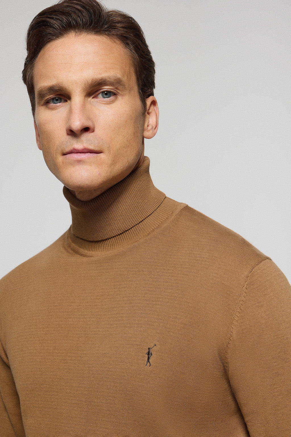 Camel turtleneck knit jumper with Rigby Go embroidered logo - Image 2