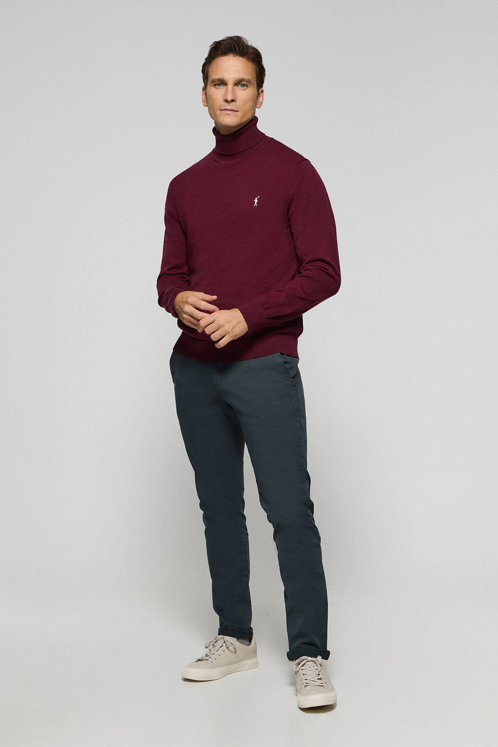 Maroon turtleneck knit jumper with Rigby Go embroidered logo - Image 3