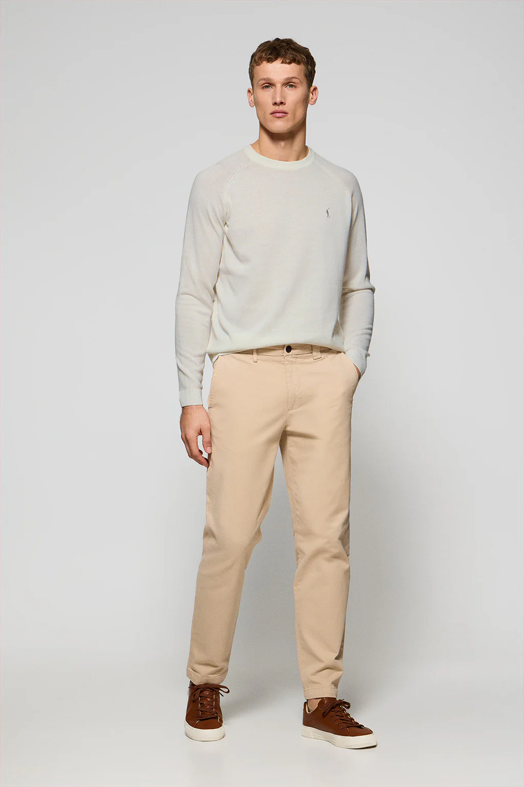 Beige round-neck jumper in linen and cotton with Rigby Go embroidery - Image 4