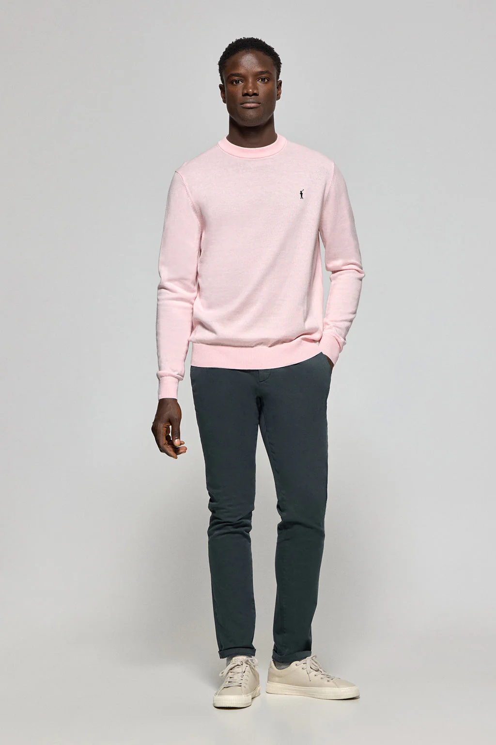 Pink round-neck knit jumper with Rigby Go embroidered logo - Image 3