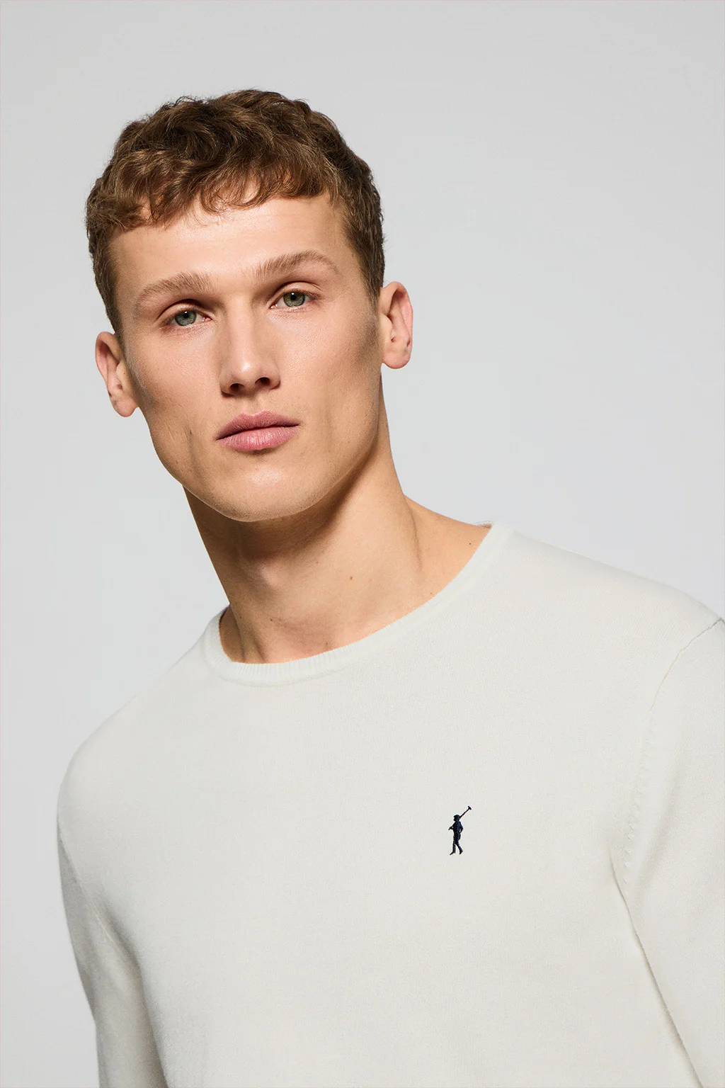 Beige round-neck knit jumper with Rigby Go embroidery - Image 3
