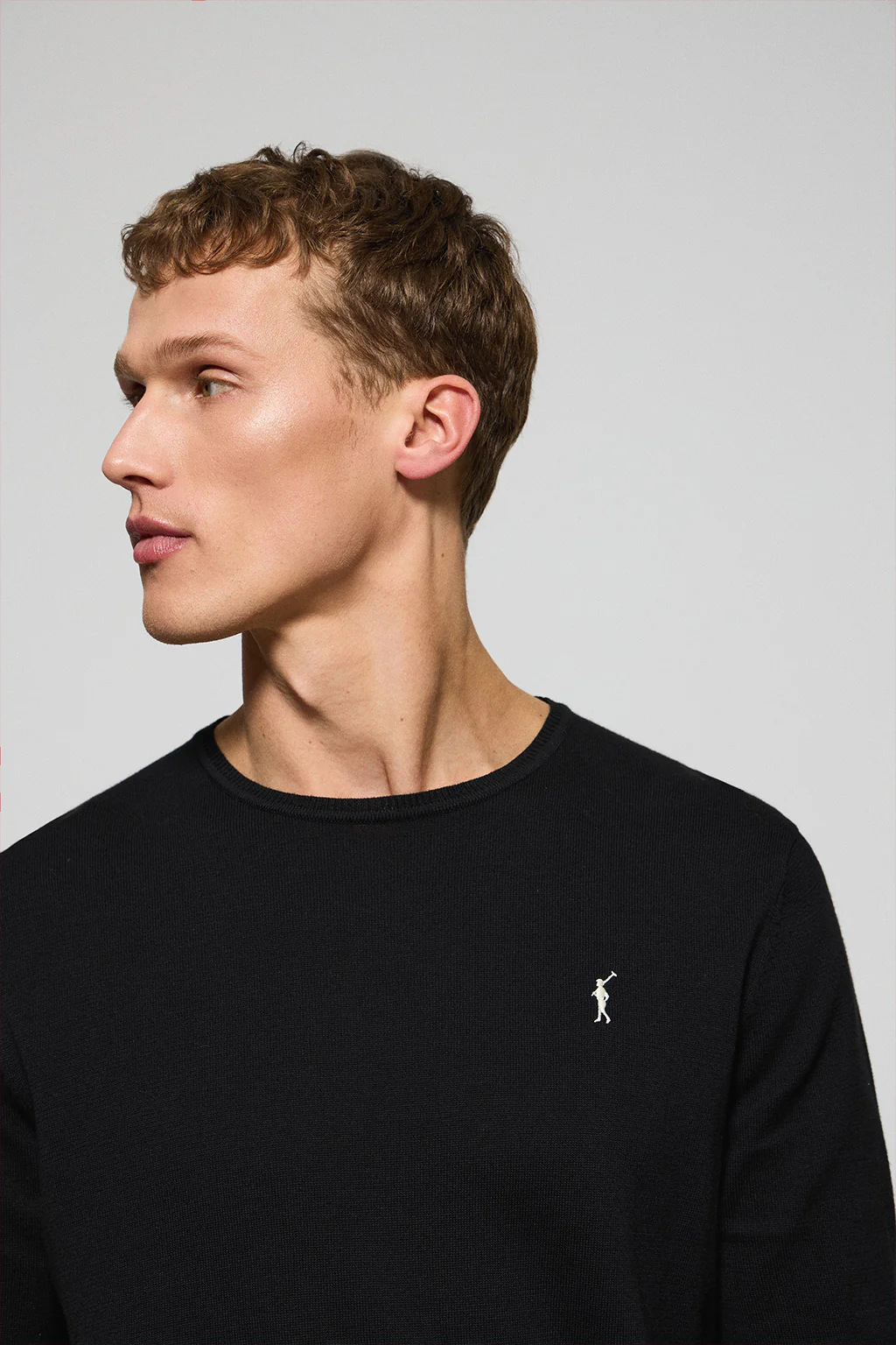 Black round-neck knit jumper with Rigby Go embroidery - Image 3