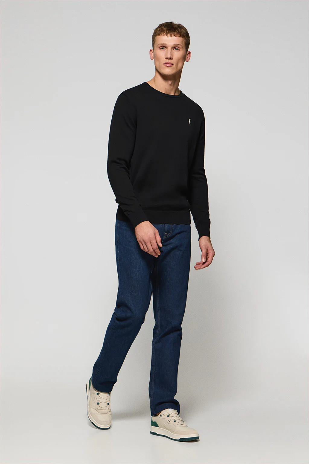 Black round-neck knit jumper with Rigby Go embroidery - Image 4