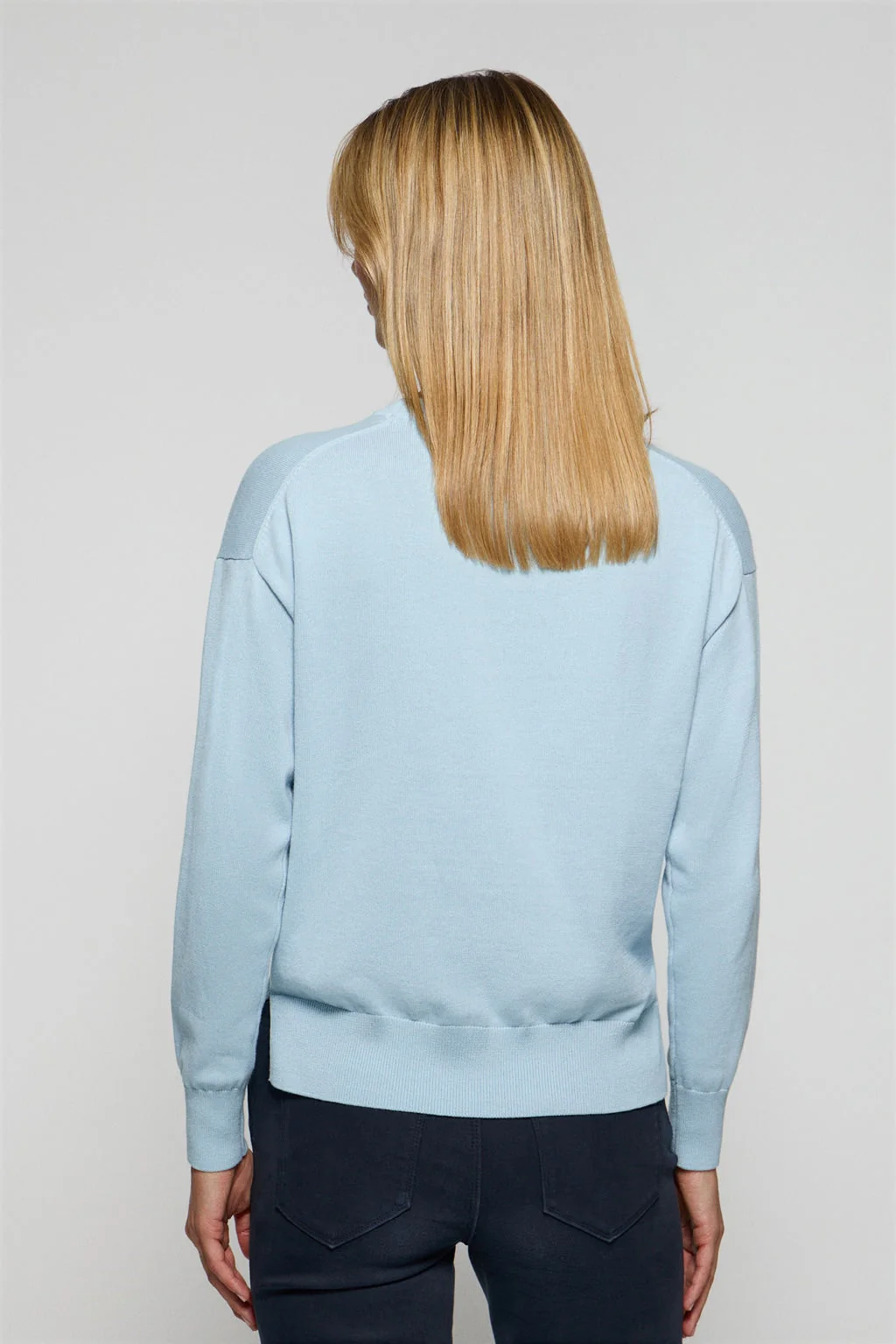 Light-blue round-neck knit jumper with Rigby Go embroidered logo - Image 5