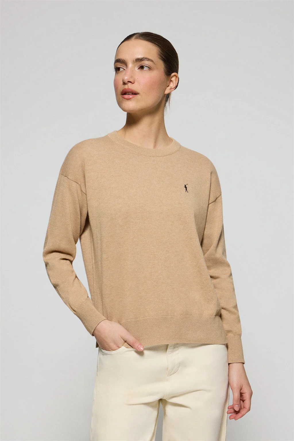 Caramel-marl round-neck knit jumper with Rigby Go embroidered logo