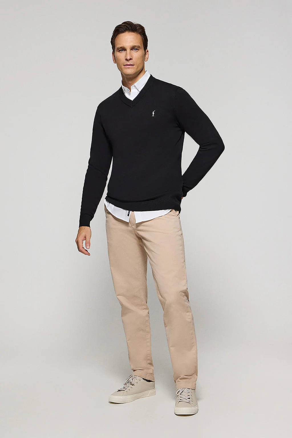 Black V-neck knit jumper with Rigby Go embroidery - Image 3