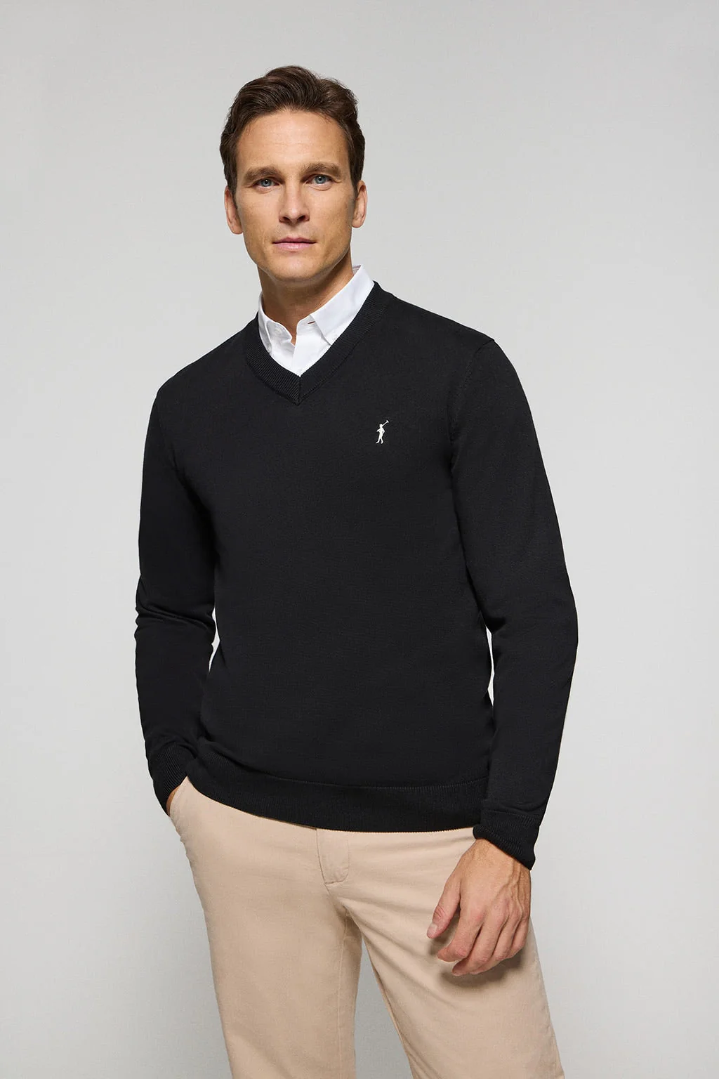 Black V-neck knit jumper with Rigby Go embroidery - Image 4