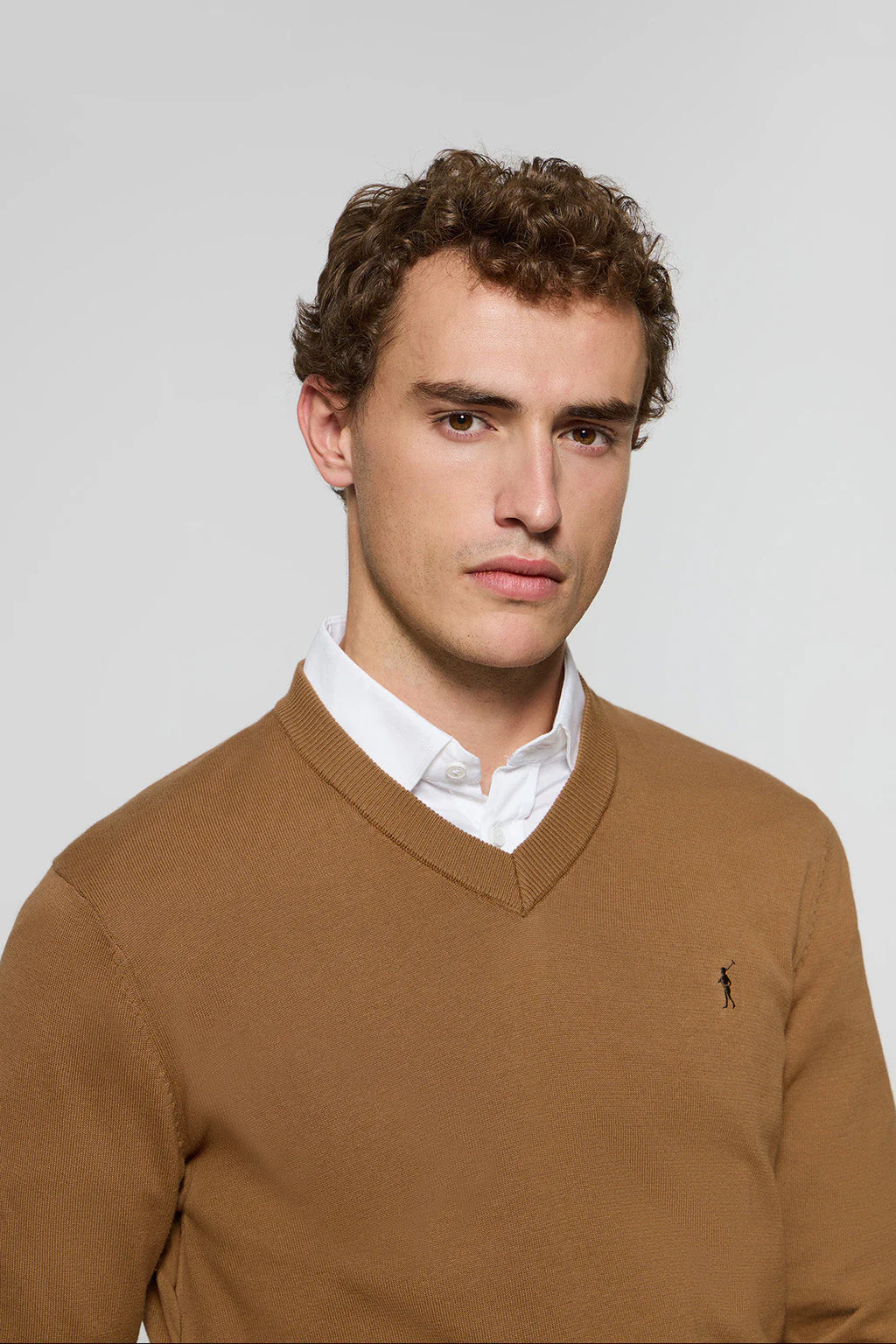Camel V-neck knit jumper with Rigby Go embroidery - Image 2