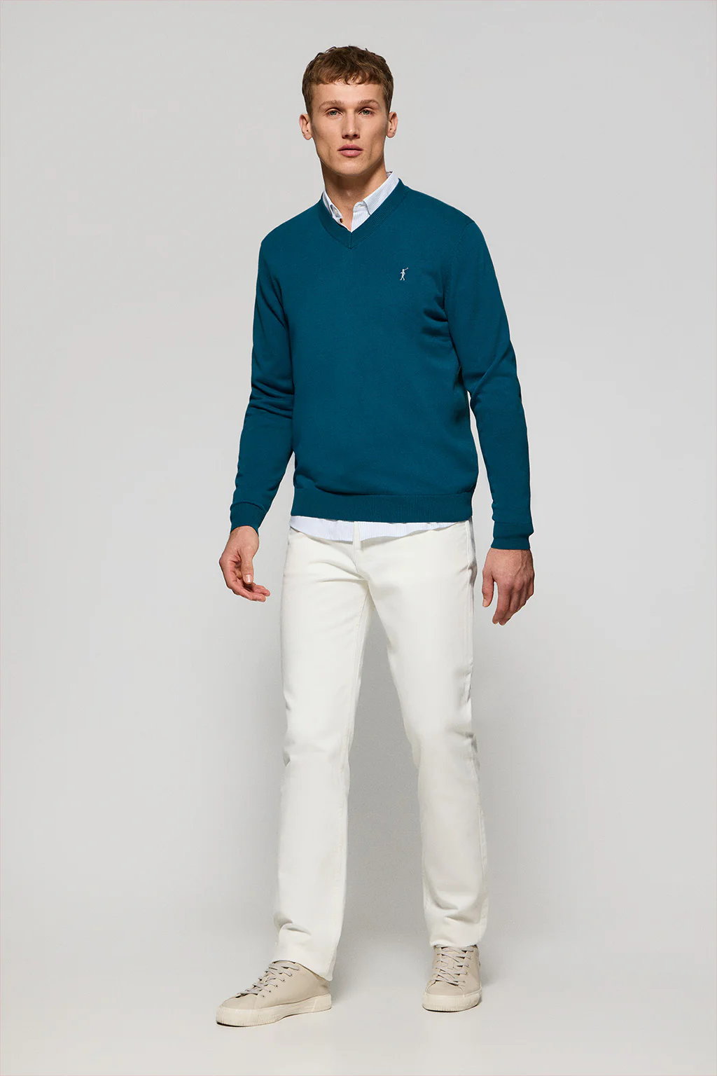 Greenish-blue V-neck knit jumper with Rigby Go embroidery - Image 4