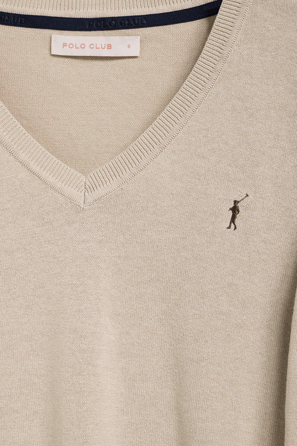 Beige V-neck knit jumper with Rigby Go embroidered logo - Image 6