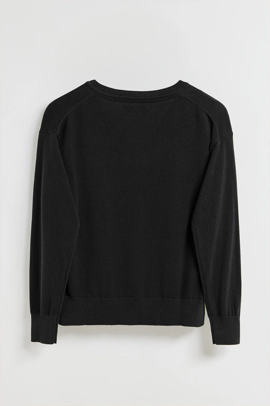 Black V-neck knit jumper with Rigby Go embroidered logo - Image 7