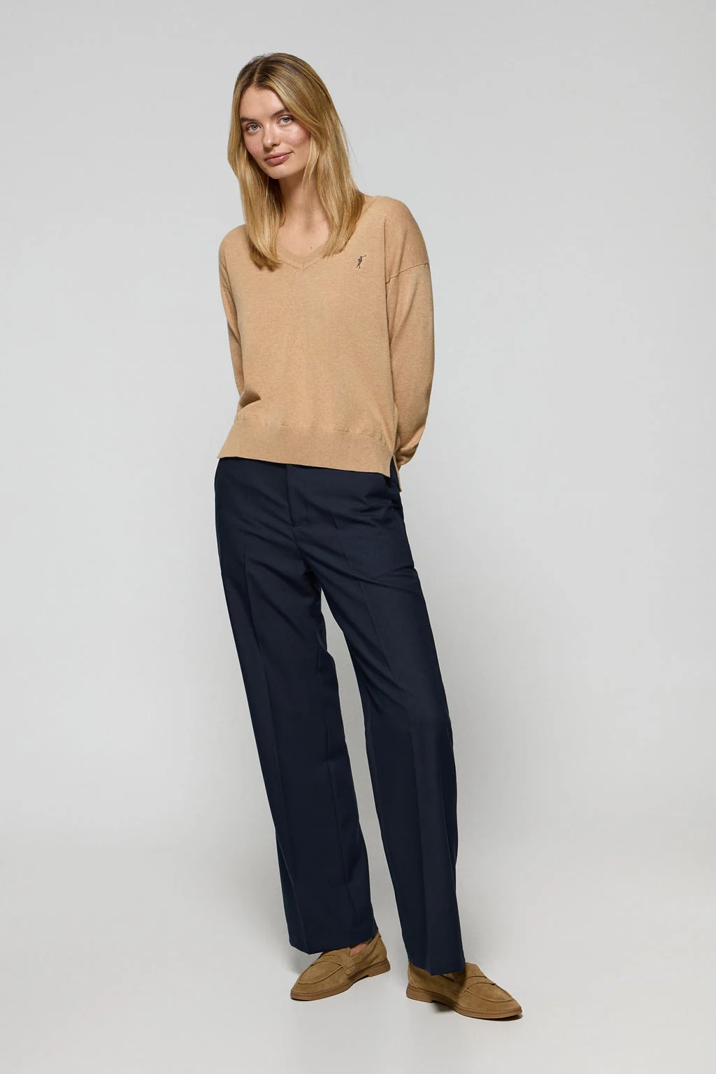 Caramel-marl V-neck knit jumper with Rigby Go embroidered logo - Image 3