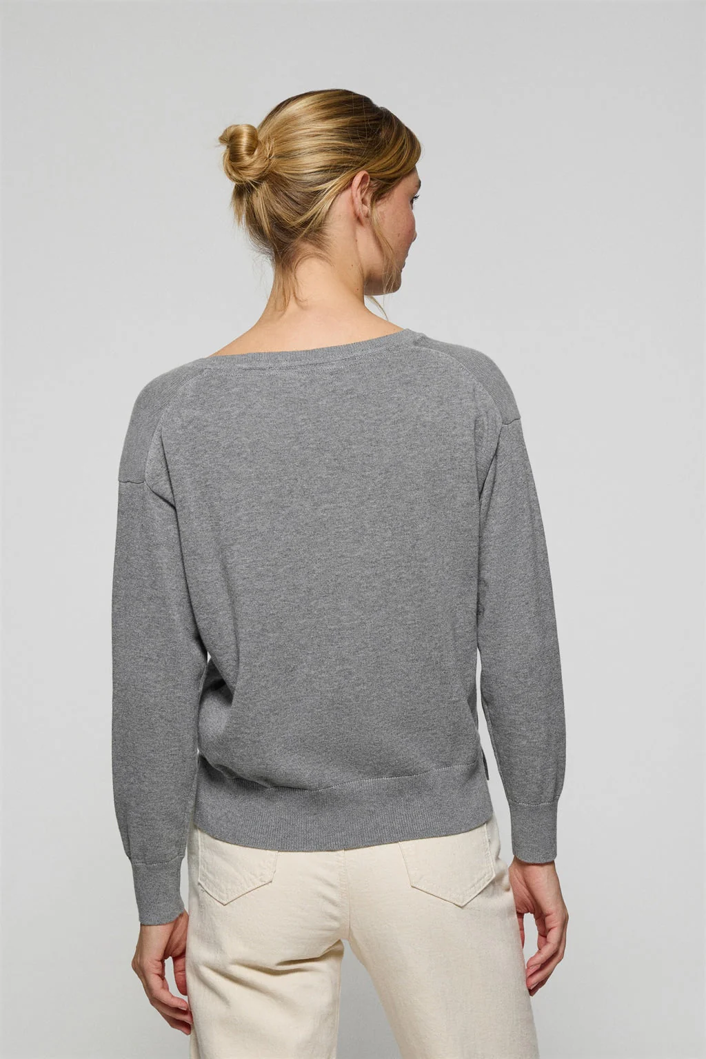 Grey-marl V-neck knit jumper with Rigby Go embroidered logo - Image 6