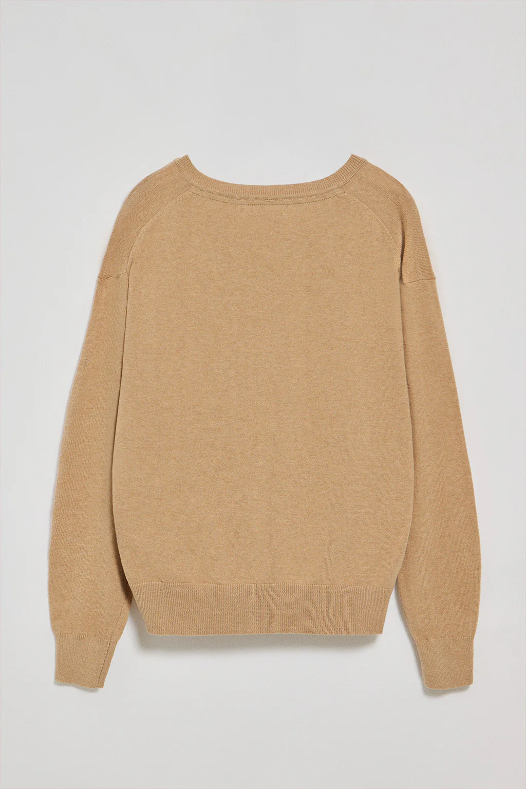 Caramel-marl V-neck knit jumper with Rigby Go logo - Image 6