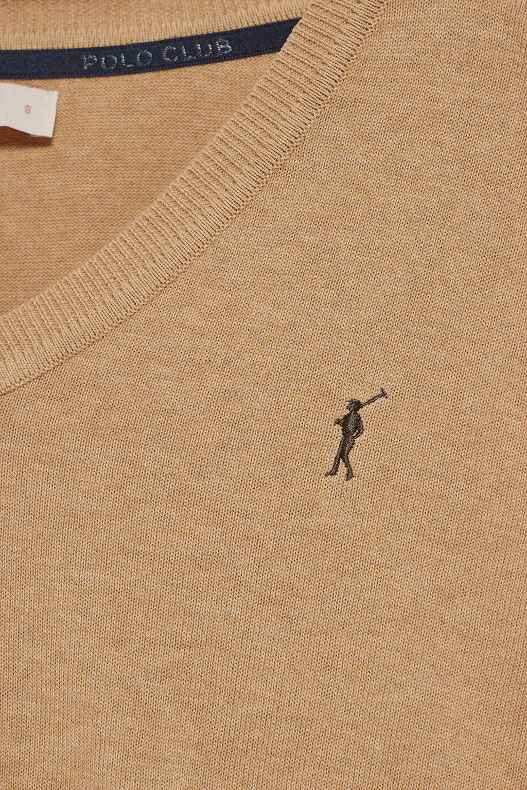 Caramel-marl V-neck knit jumper with Rigby Go logo - Image 7
