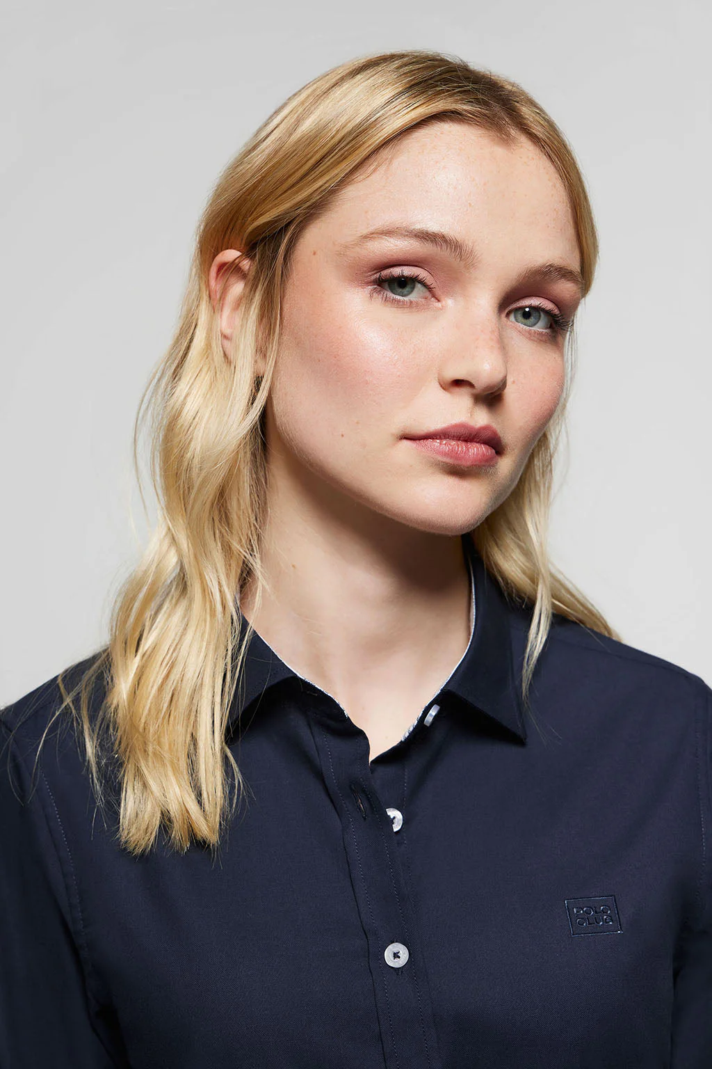 Navy-blue Oxford shirt with embroidered logo