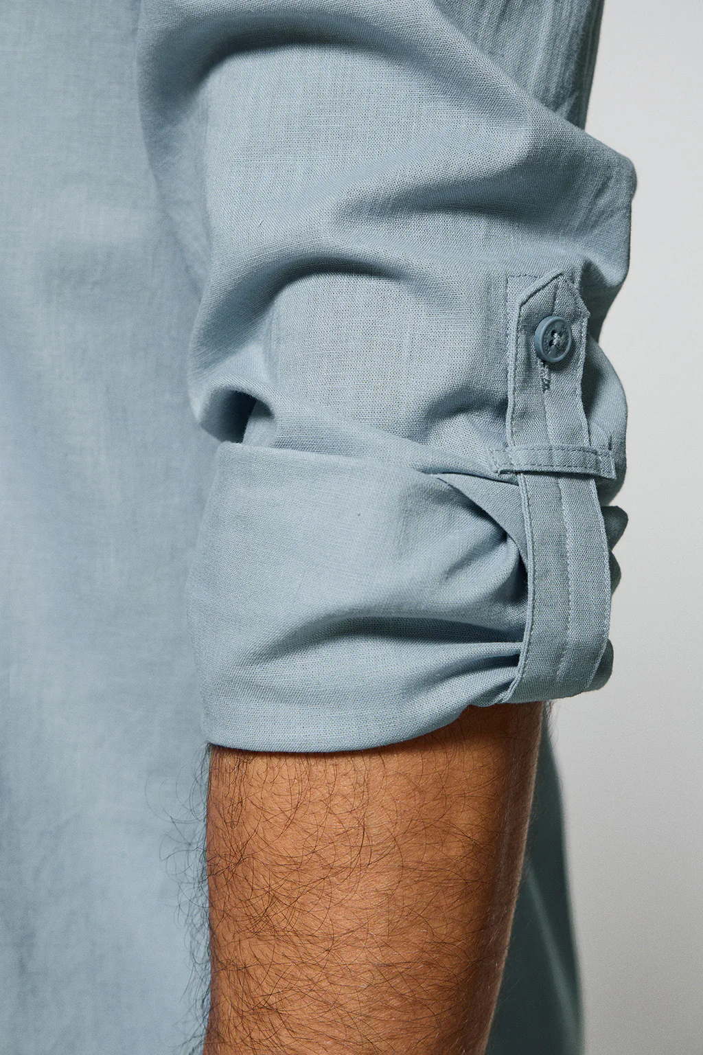 Sky-blue regular-fit shirt in linen and cotton with embroidered logo - Image 5