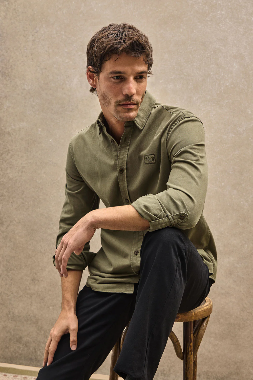 Army-green shirt with regular fit and Polo Club logo