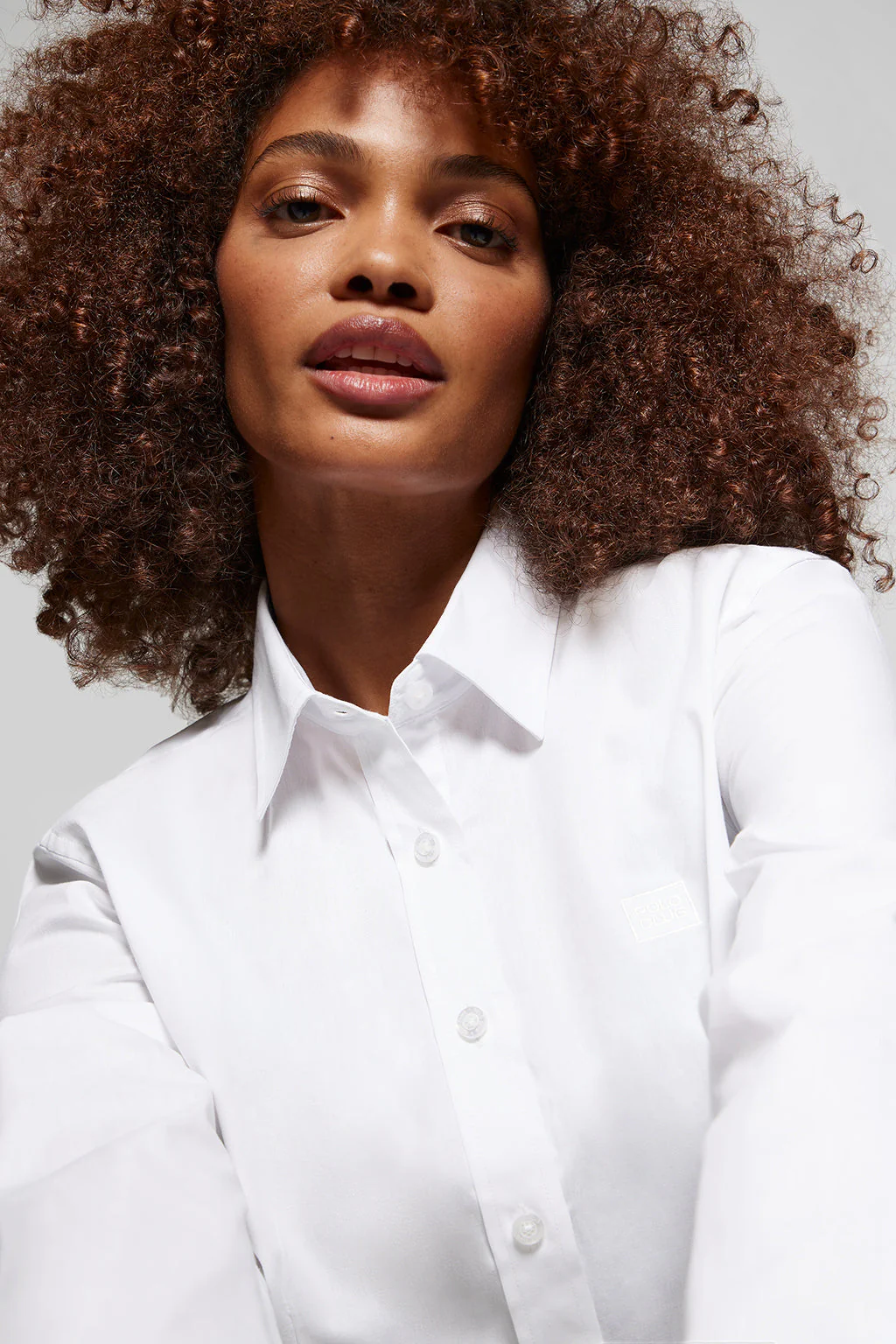 White slim-fit poplin shirt with logo - Image 3