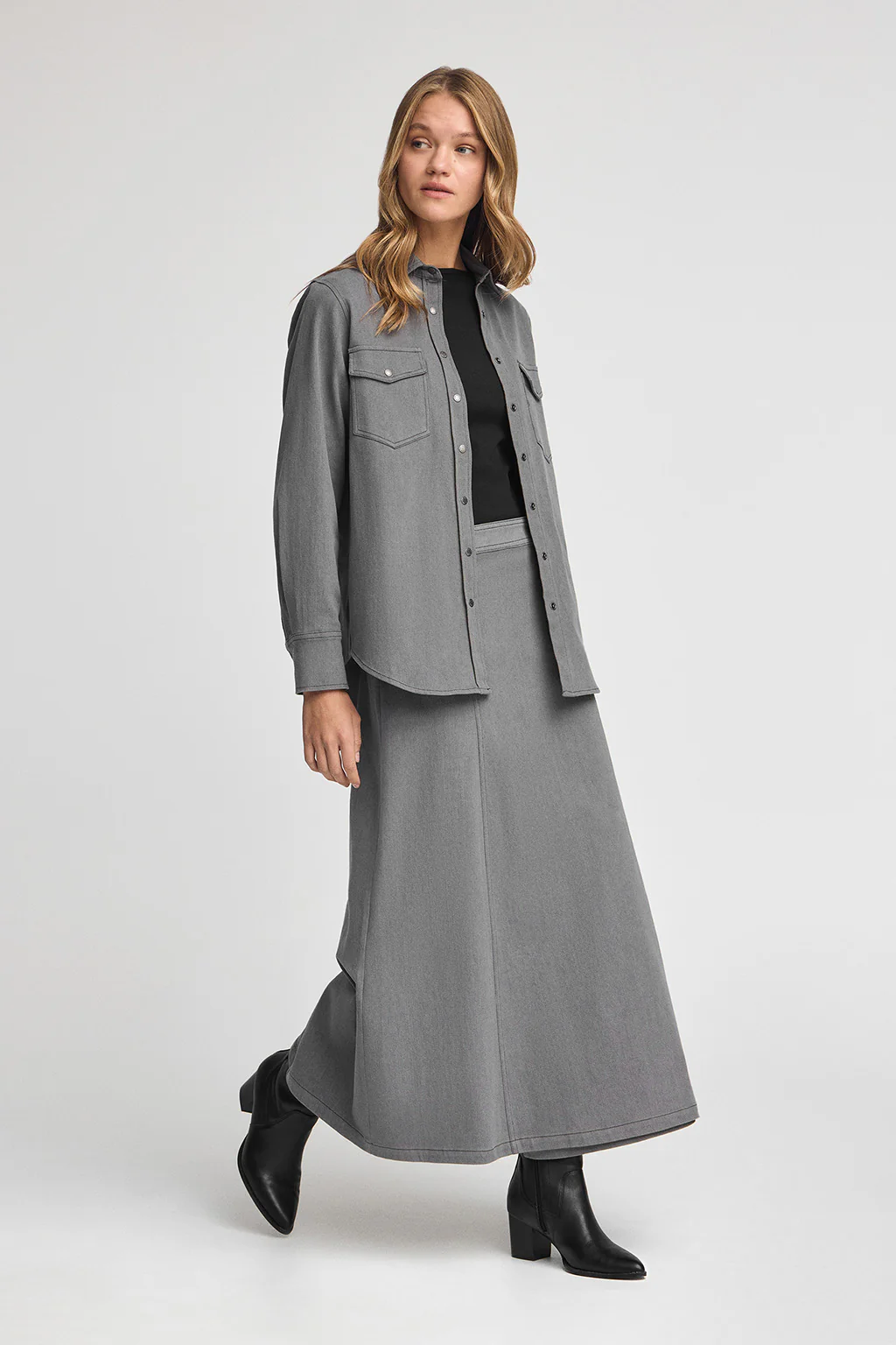 Grey denim shirt with relaxed fit - Image 5