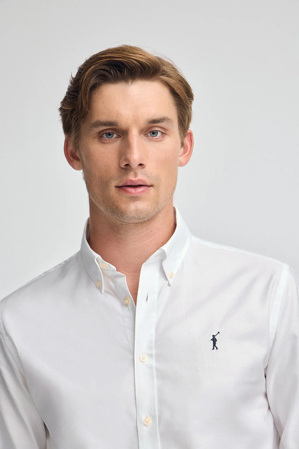 Men’s regular-fit 2-pack shirts in sky blue and white with Rigby Go logo - Image 3