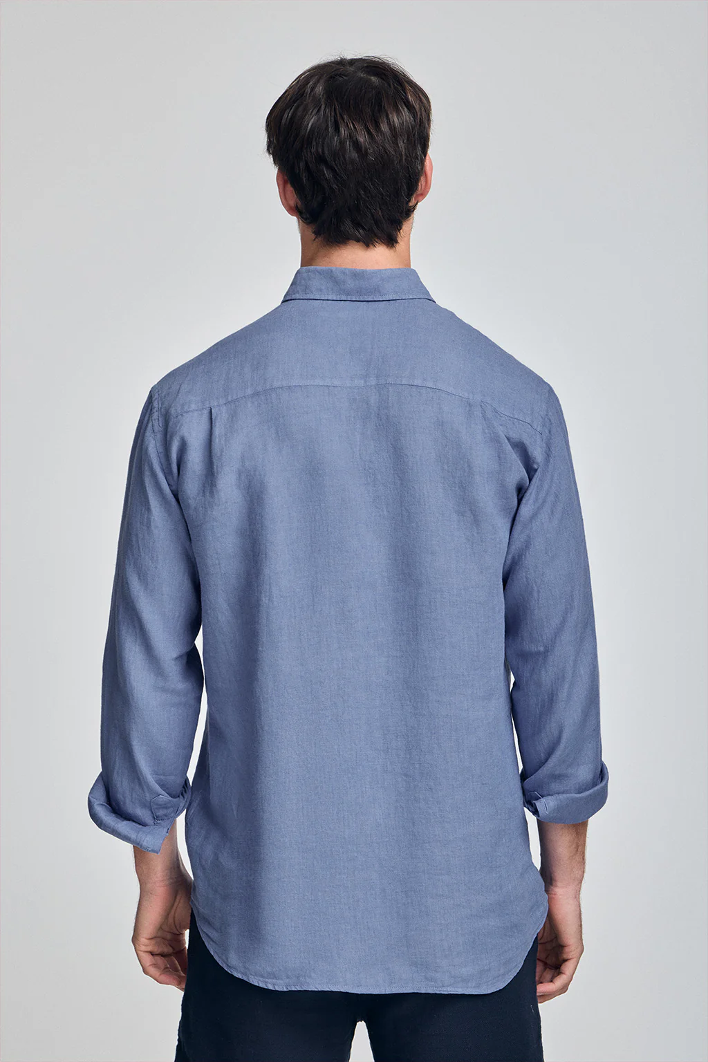 Royal-blue garment-dye linen shirt with embroidered monogram - Image 2
