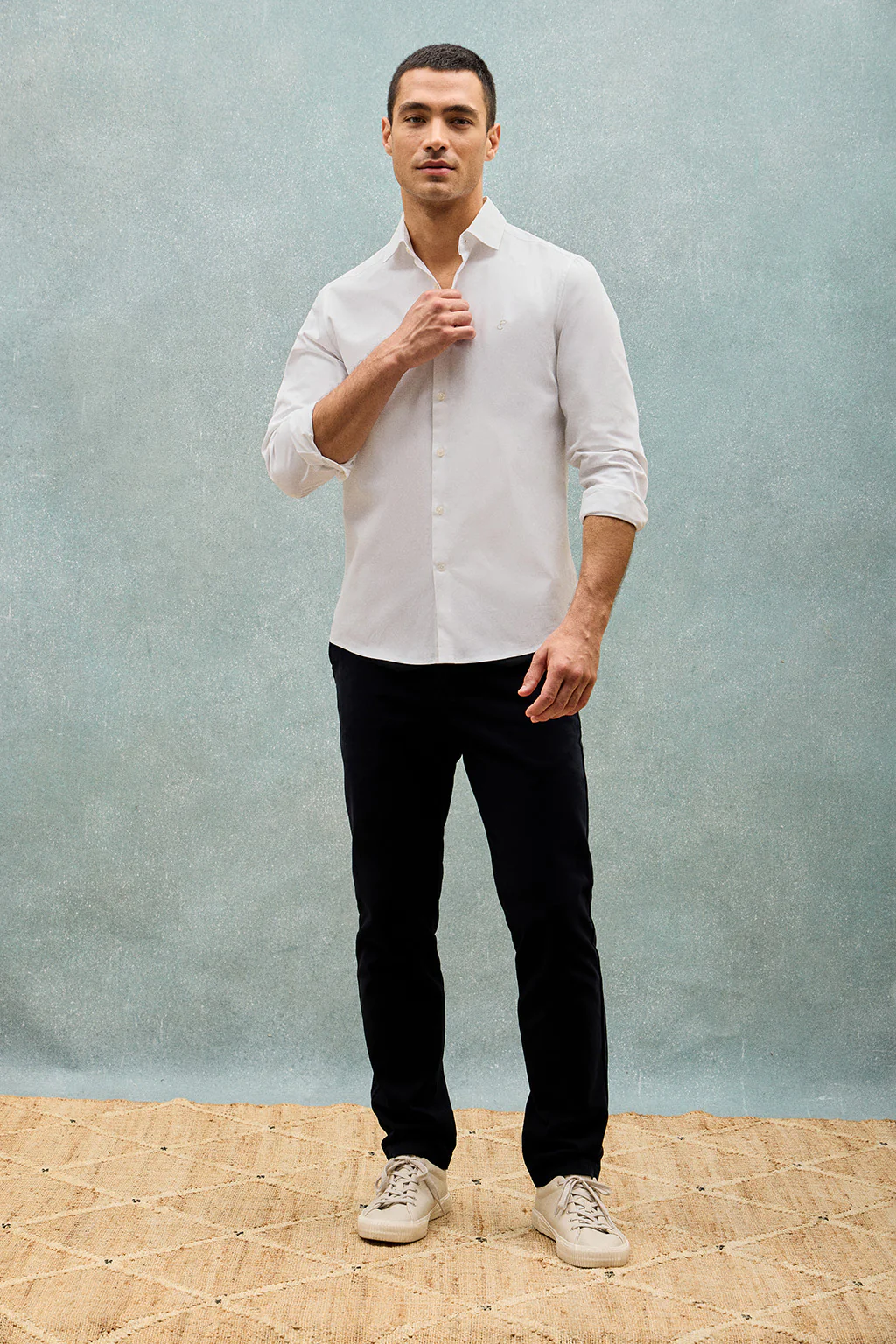 White super slim-fit poplin shirt with embroidered monogram - Image 2