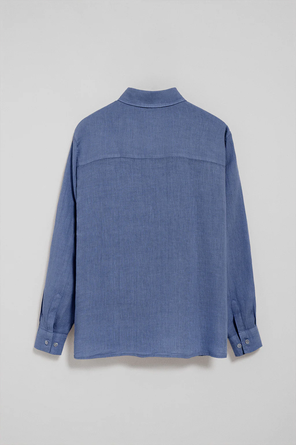 Royal-blue garment-dye linen shirt with embroidered monogram - Image 6
