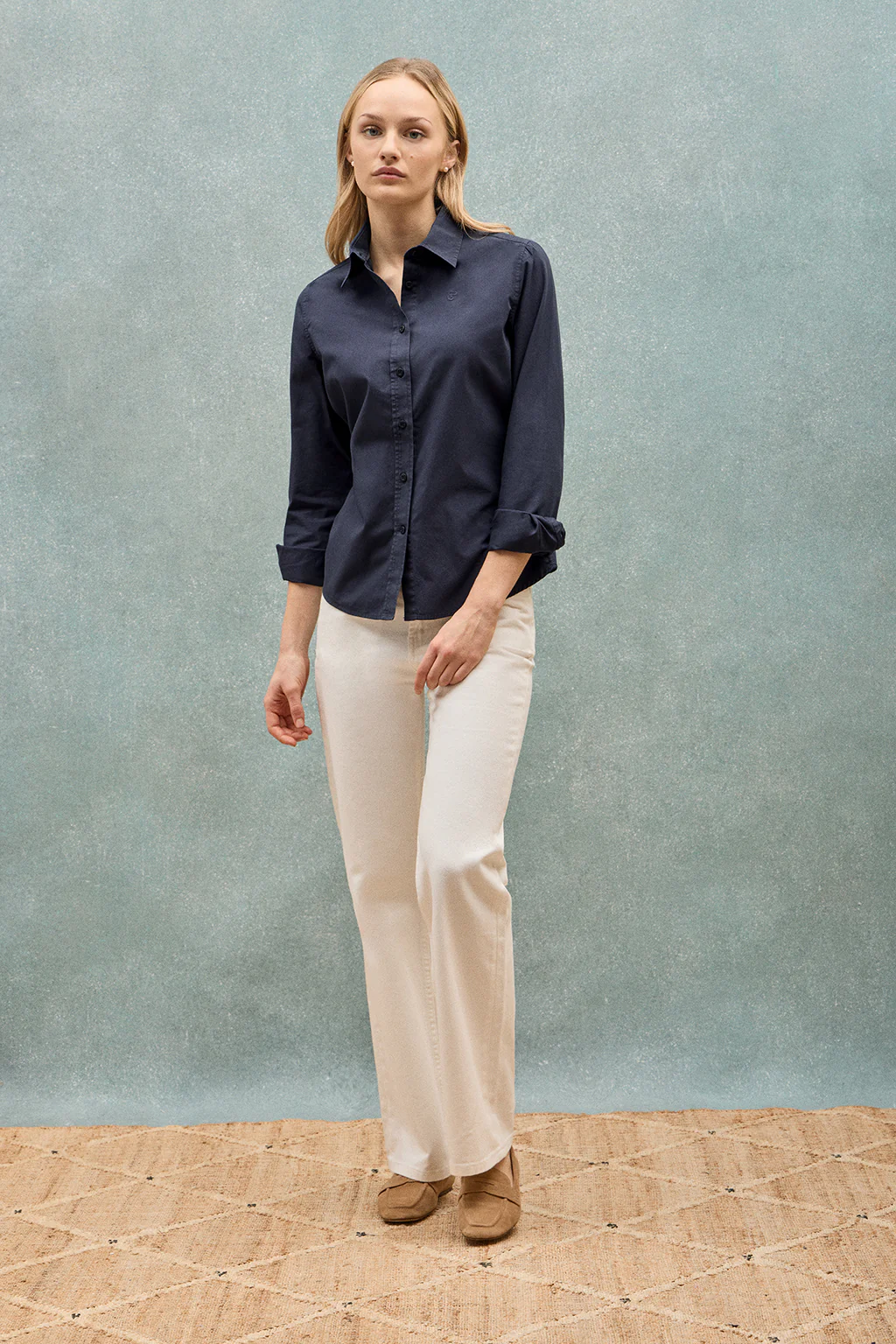 Navy-blue garment-dye poplin shirt with embroidered logo - Image 10