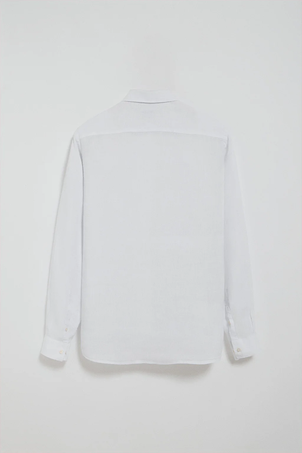 White garment-dye linen shirt with Rigby Best embroidery - Image 6
