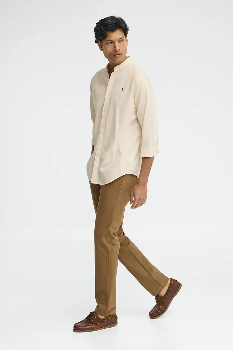 Beige cotton-linen regular-fit shirt with mandarin collar and Rigby Go embroidery - Image 4