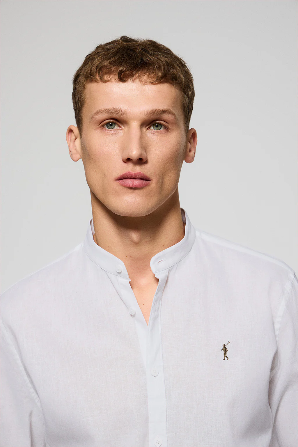 White Mandarin-collar shirt in linen and cotton with Rigby Go embroidery - Image 3