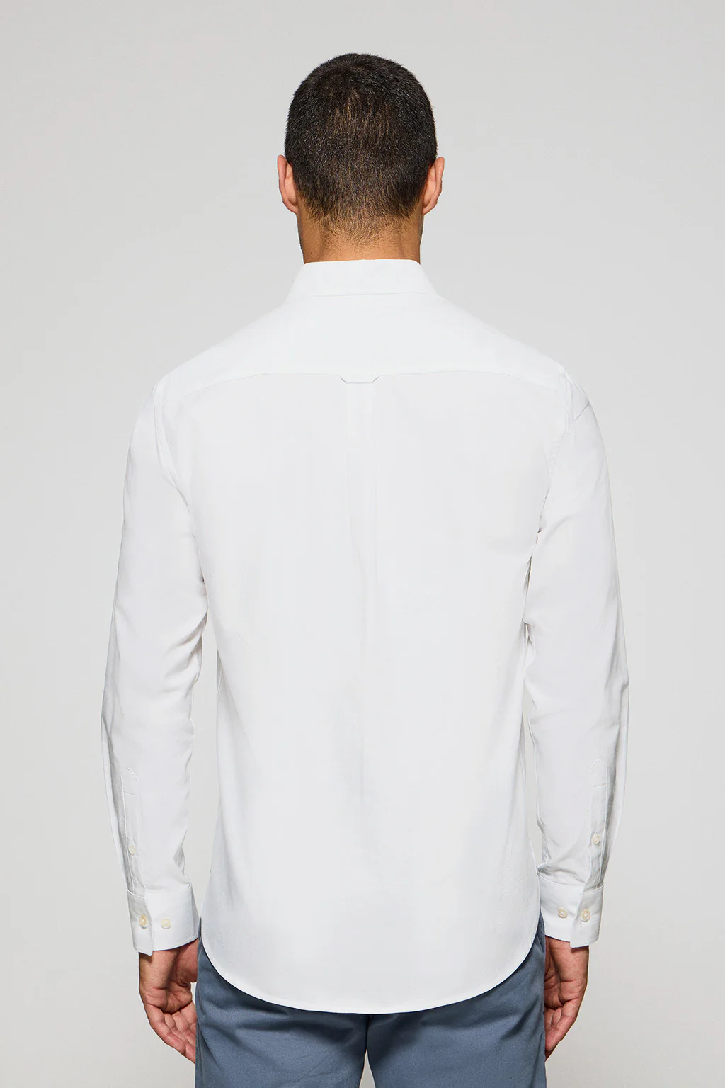 White Oxford shirt with Rigby Go embroidered logo - Image 2
