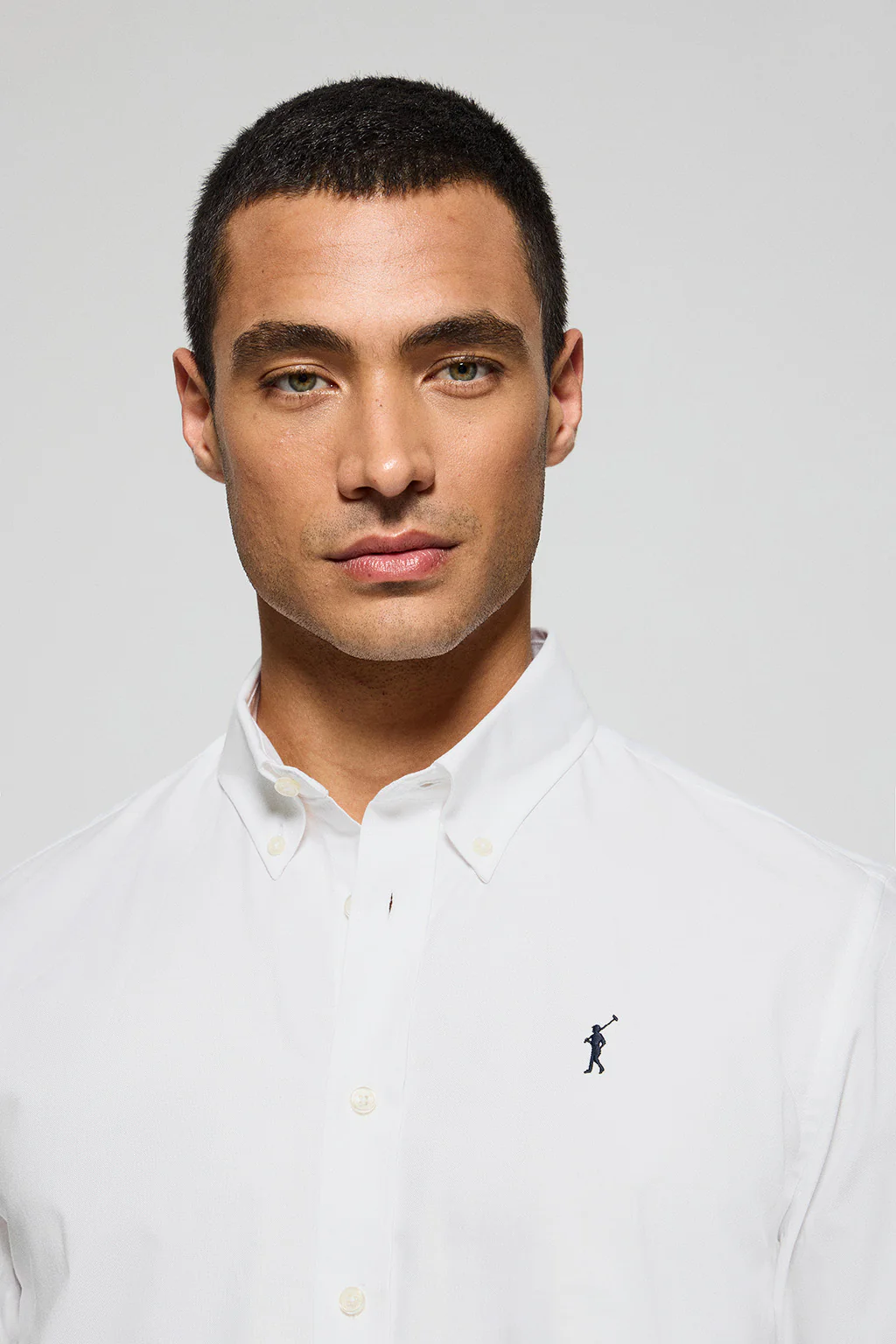 White Oxford shirt with Rigby Go embroidered logo - Image 3